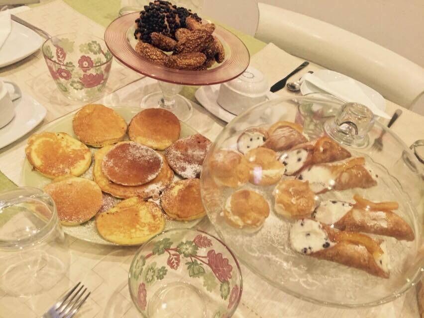 مبيت وإفطار باليرمو Al Decoro المظهر الخارجي الصورة