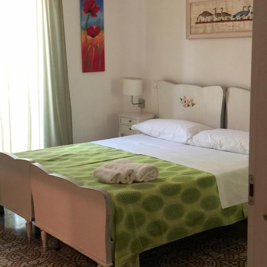 مبيت وإفطار باليرمو Al Decoro المظهر الخارجي الصورة